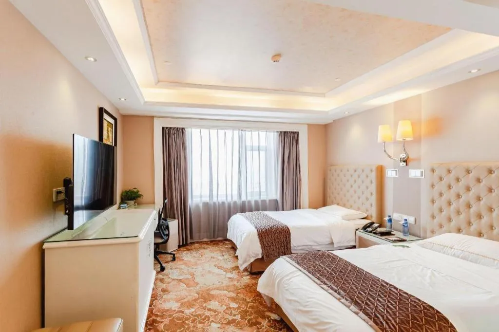 Bed in Yantai Bihai Hotel