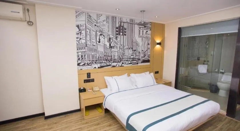 Bed in City Comfort Inn Guigang Tangren Street