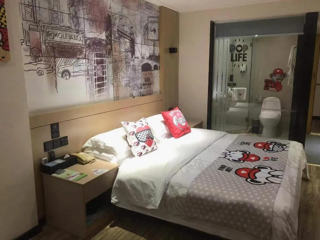 Bed in City Comfort Inn Guigang Tangren Street