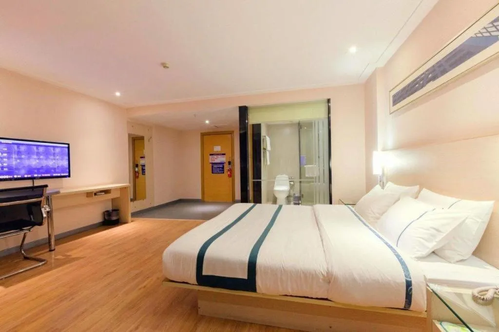 Bed in City Comfort Inn Guigang Tangren Street