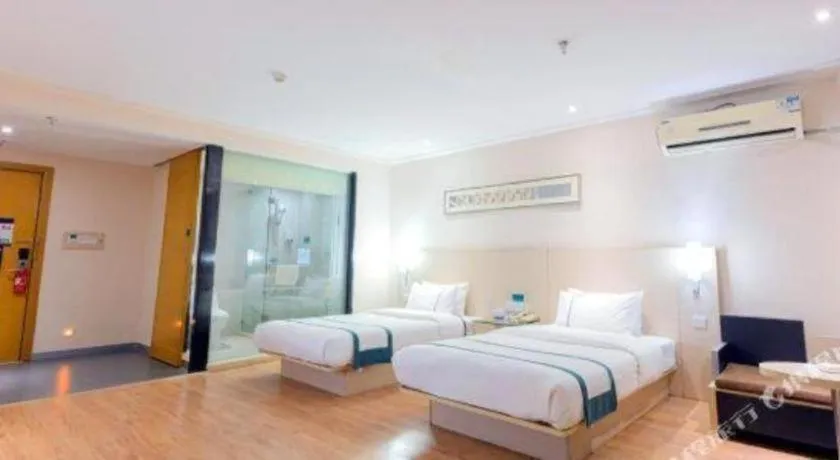 Bed in City Comfort Inn Guigang Tangren Street