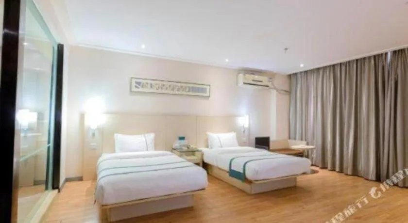 Bed in City Comfort Inn Guigang Tangren Street