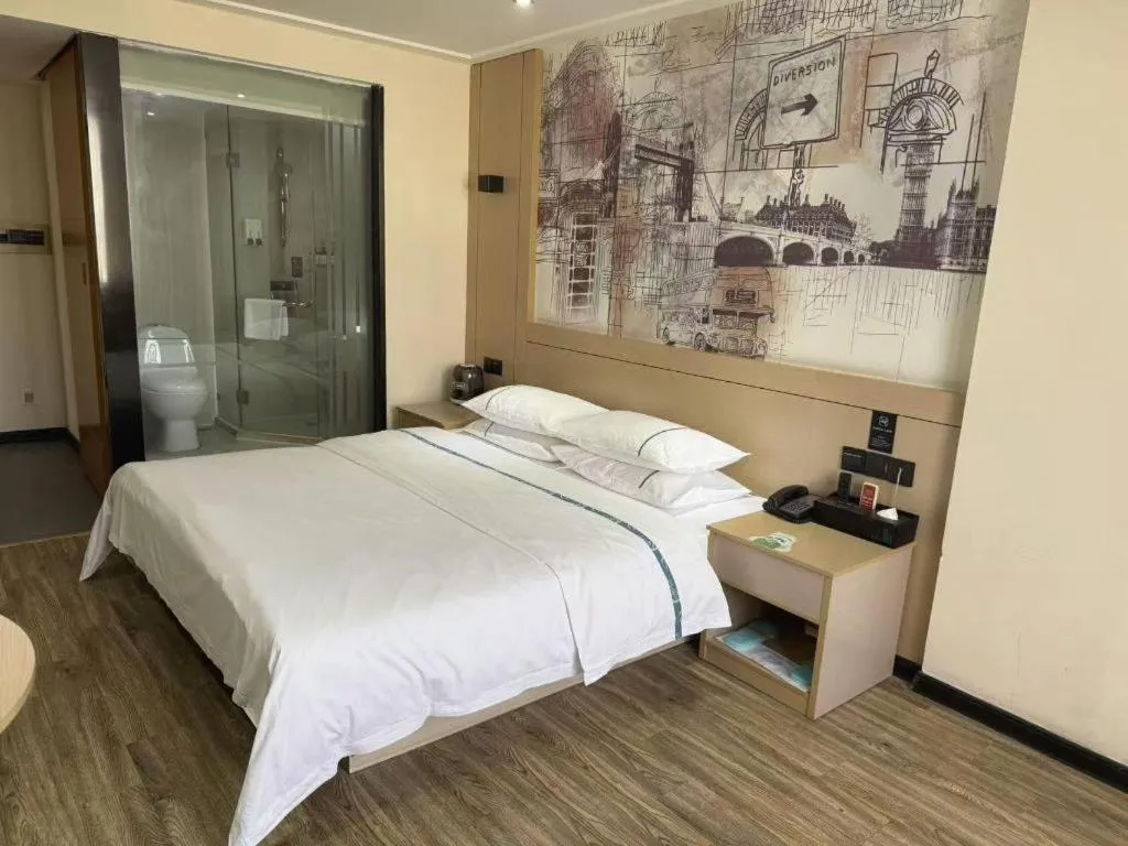 Bed in City Comfort Inn Guigang Tangren Street