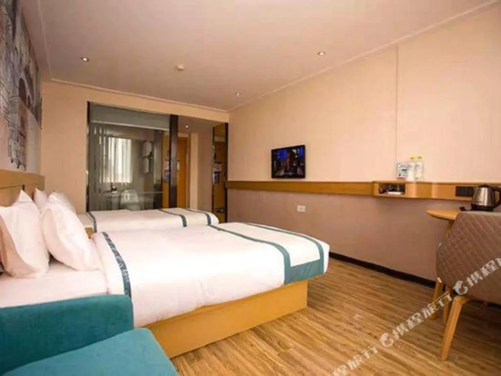 Bed in City Comfort Inn Guigang Tangren Street