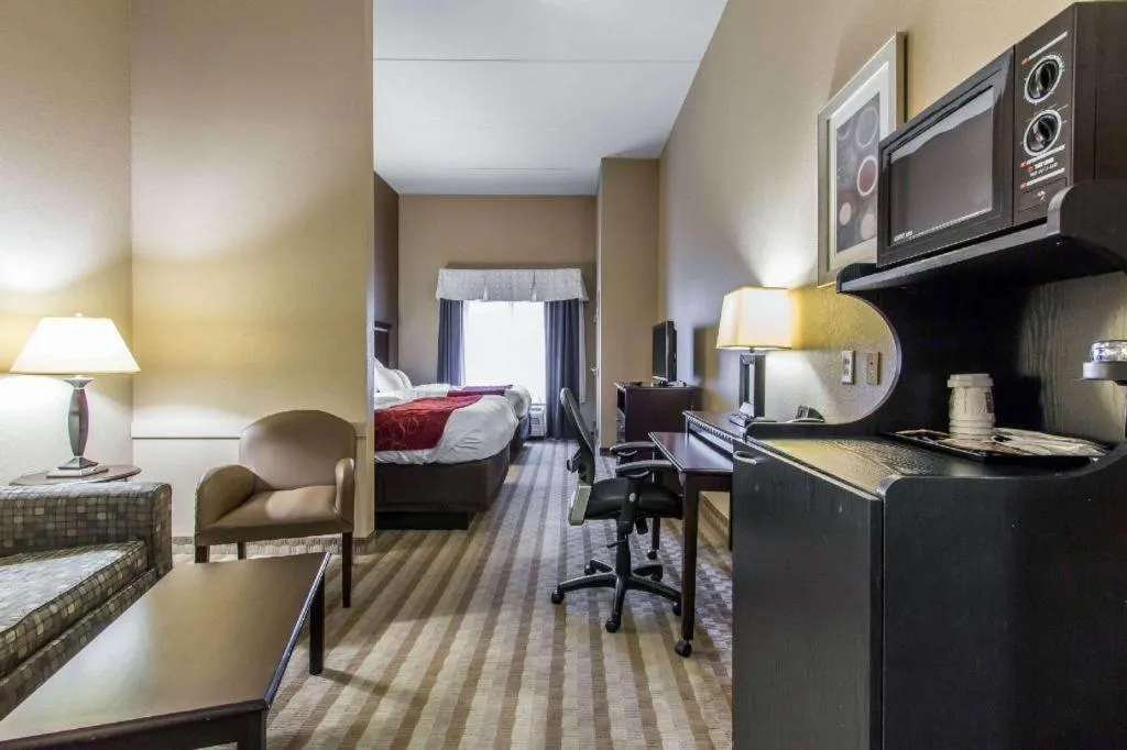 Bed in Comfort Suites