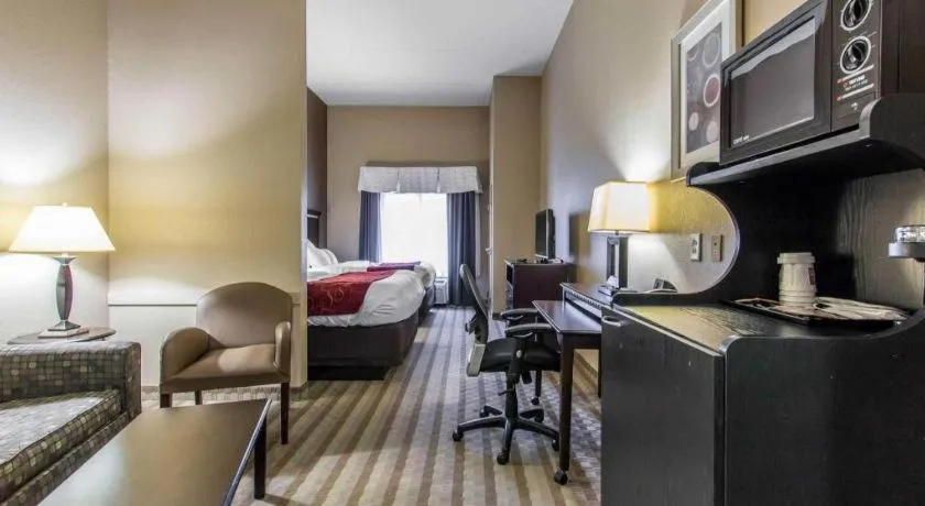 Bed in Comfort Suites