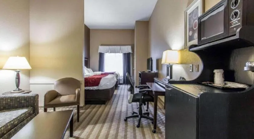 Bed in Comfort Suites