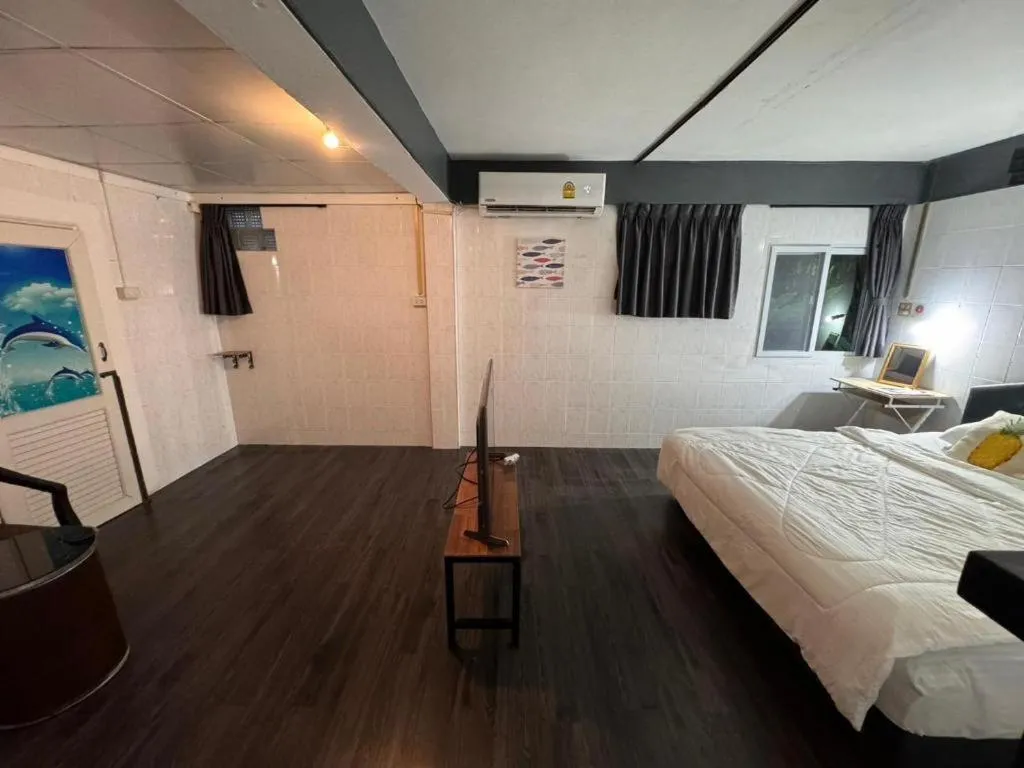 Bed in Near beach hostel