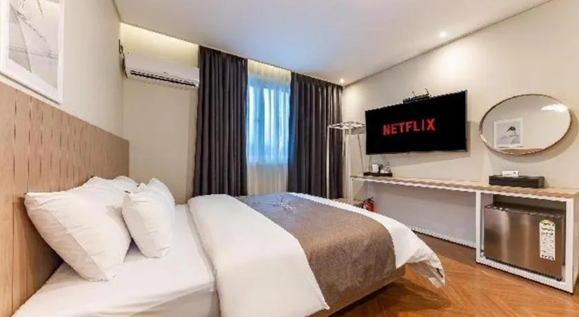 Bed in Hotel Urban Brown