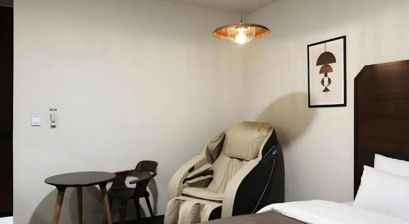 Bed in Hotel Urban Brown