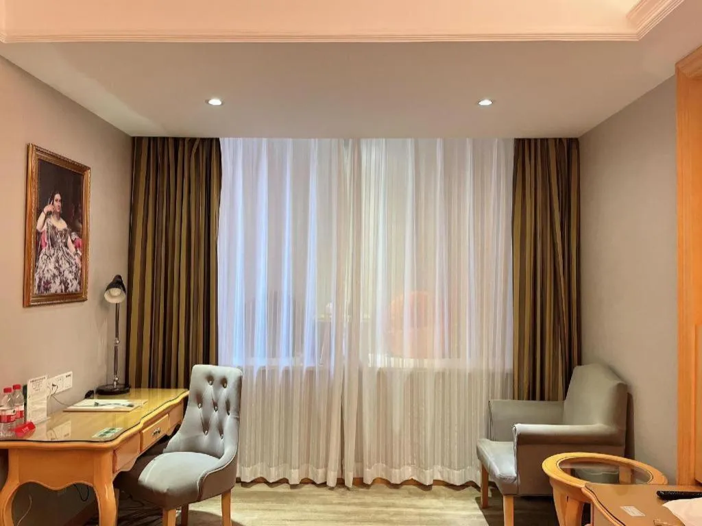 Vienna Hotel Shenzhen Longgang Dayun Center Branch