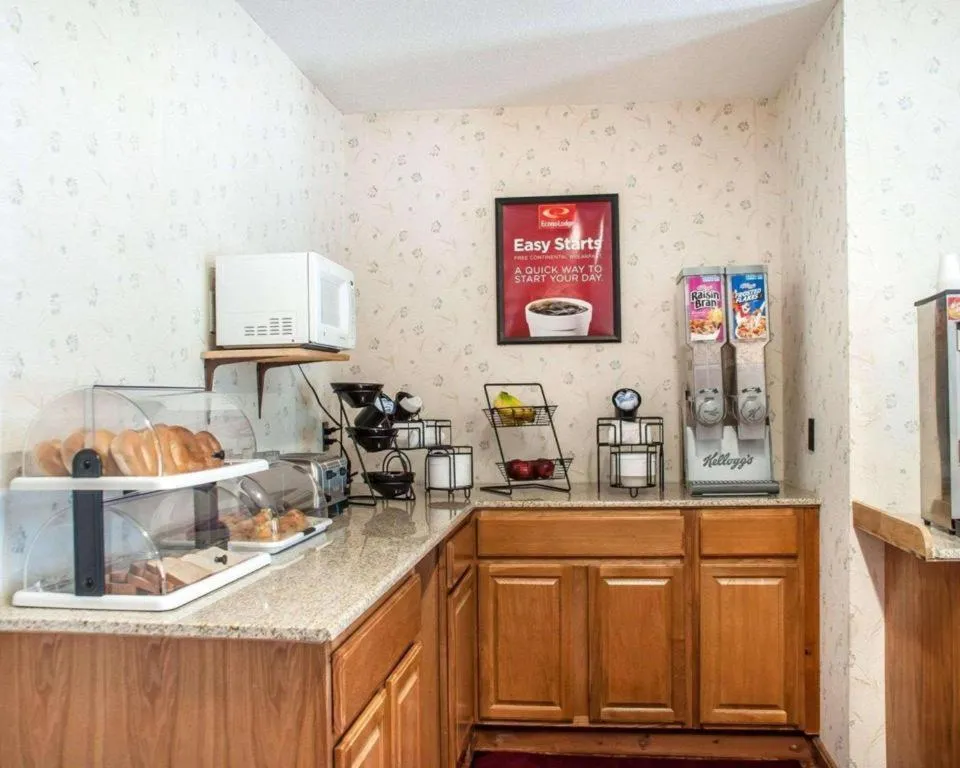 Econo Lodge Cuba I-86