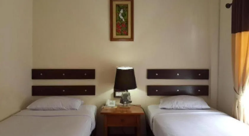 Bed in Arondari Hotel