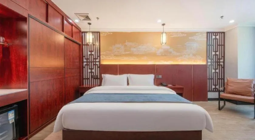 Bed in Carrianna Hotel