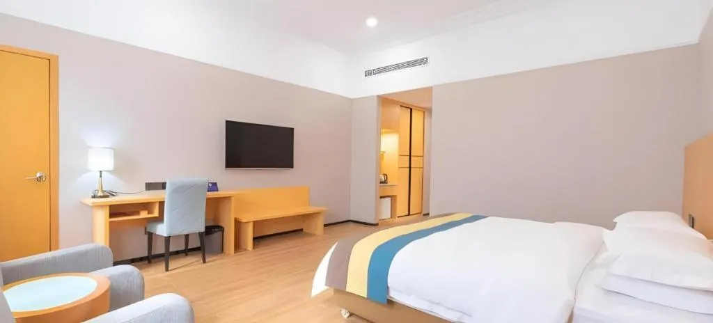 Bed in Carrianna Hotel