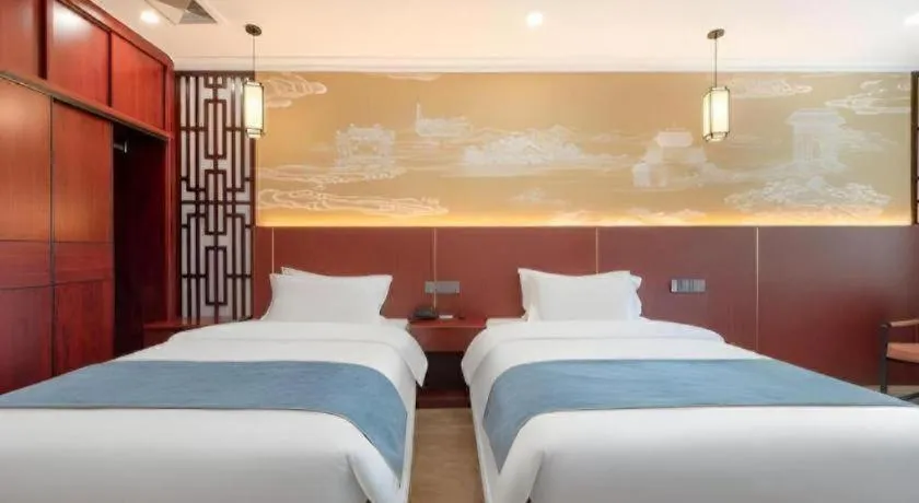 Bed in Carrianna Hotel