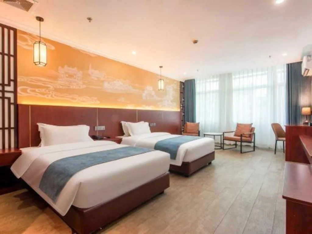 Bed in Carrianna Hotel