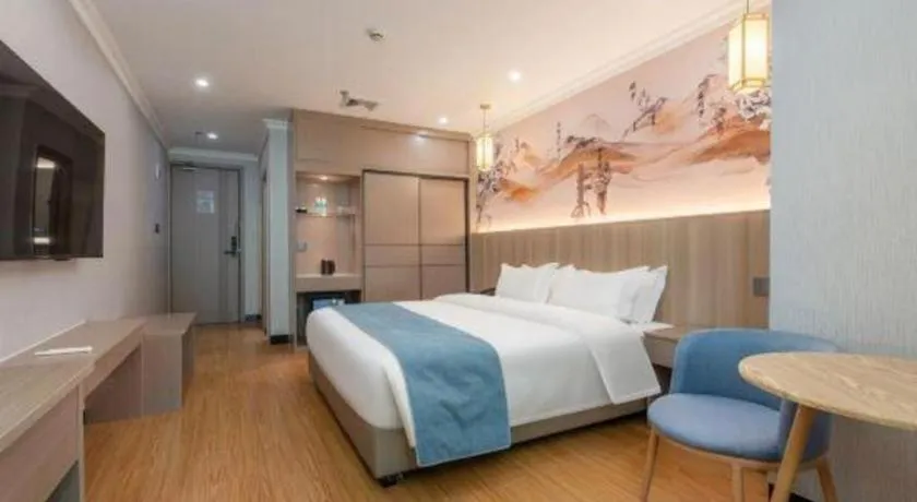 Bed in Carrianna Hotel