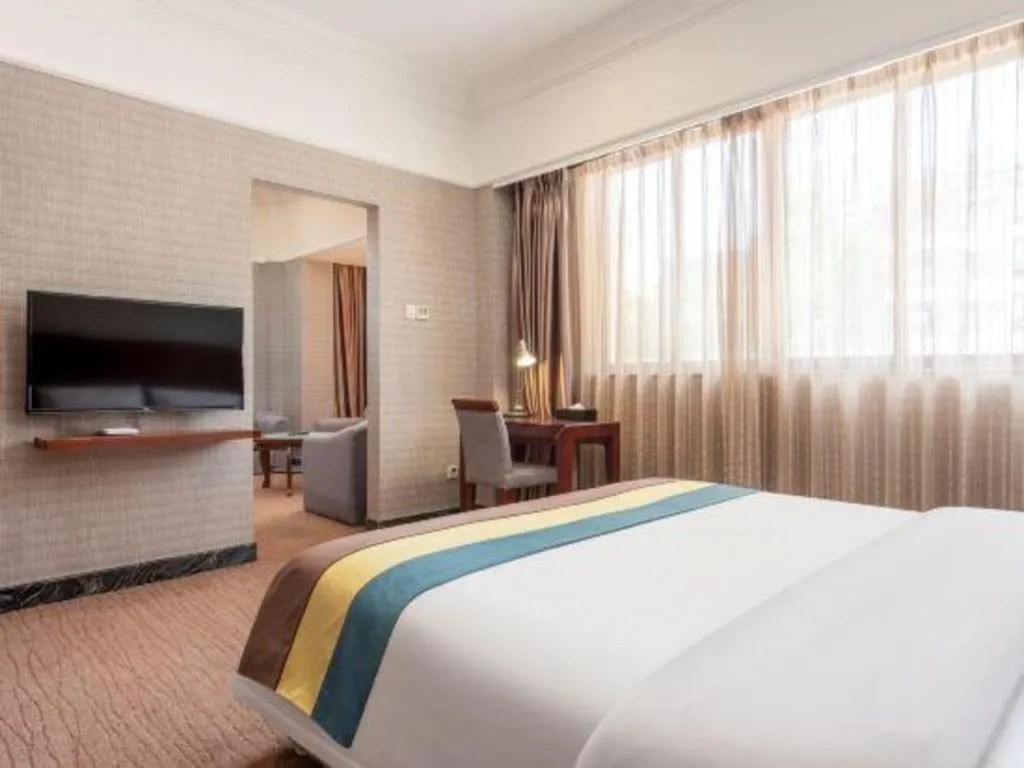 Bed in Carrianna Hotel