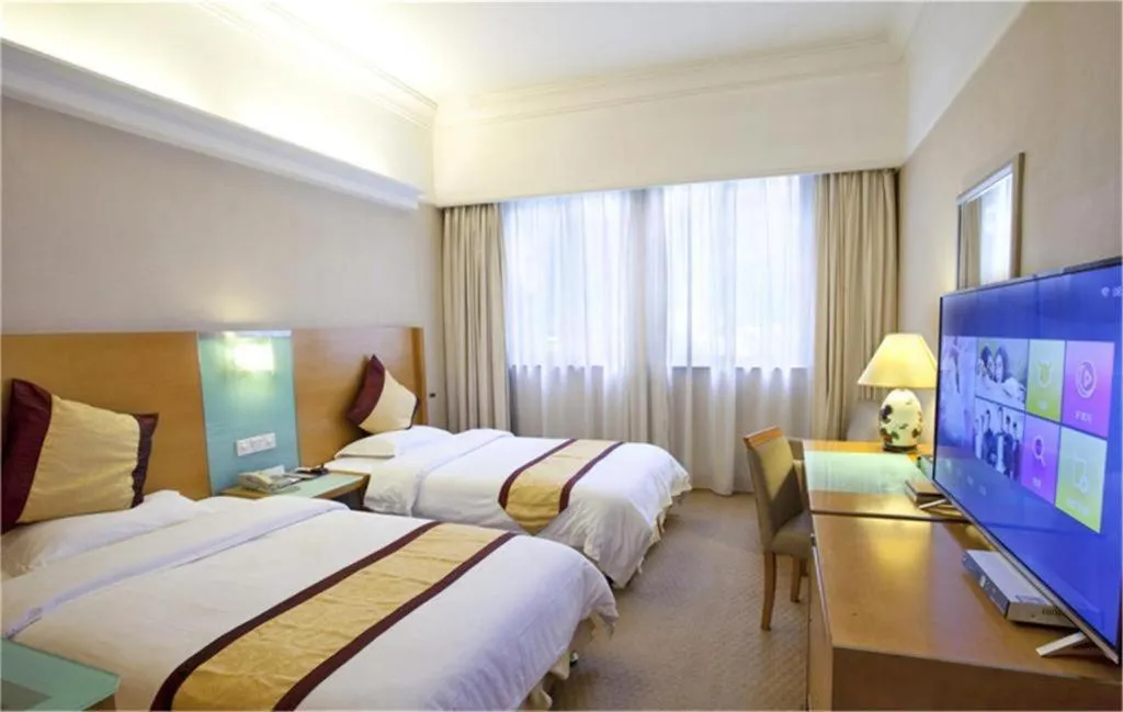 Bed in Carrianna Hotel