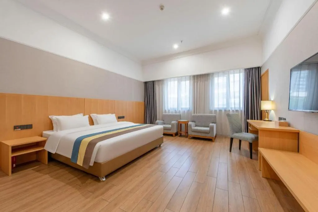 Bed in Carrianna Hotel