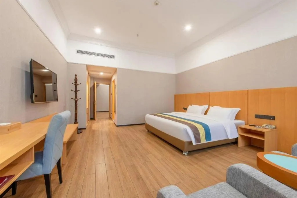 Bed in Carrianna Hotel