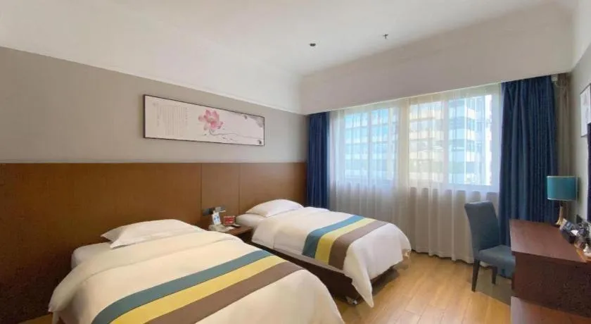 Bed in Carrianna Hotel