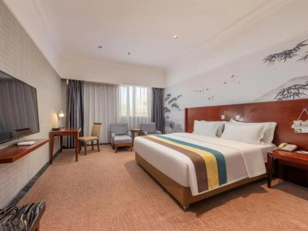 Bed in Carrianna Hotel