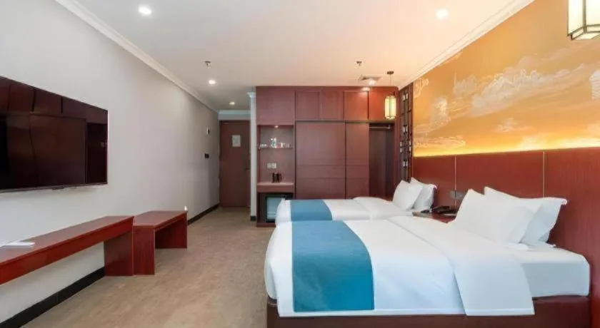 Bed in Carrianna Hotel