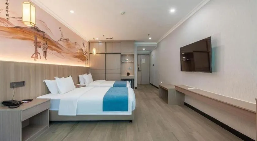 Bed in Carrianna Hotel