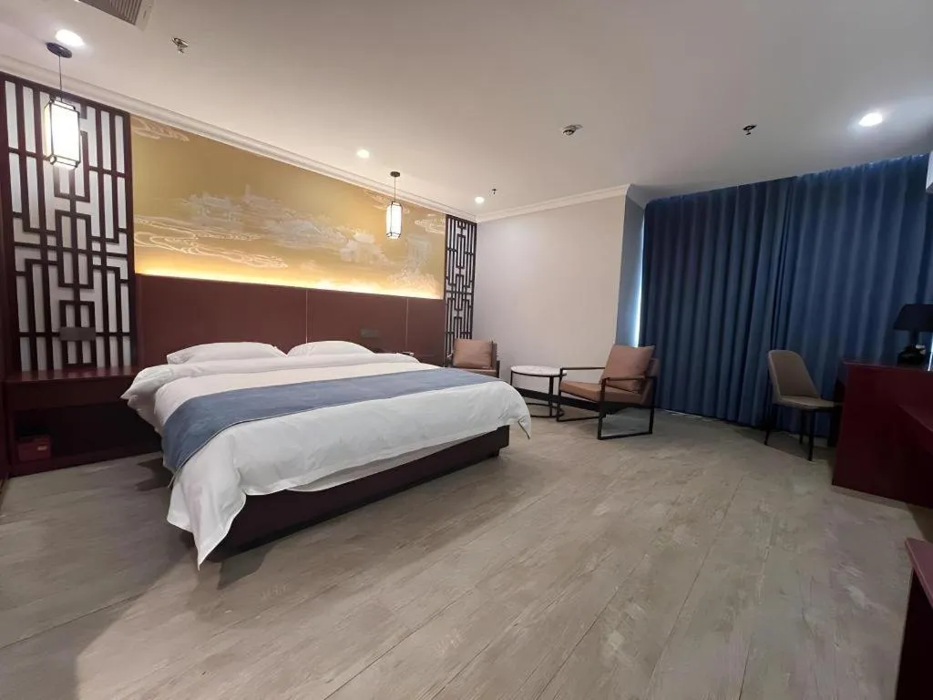 Bed in Carrianna Hotel