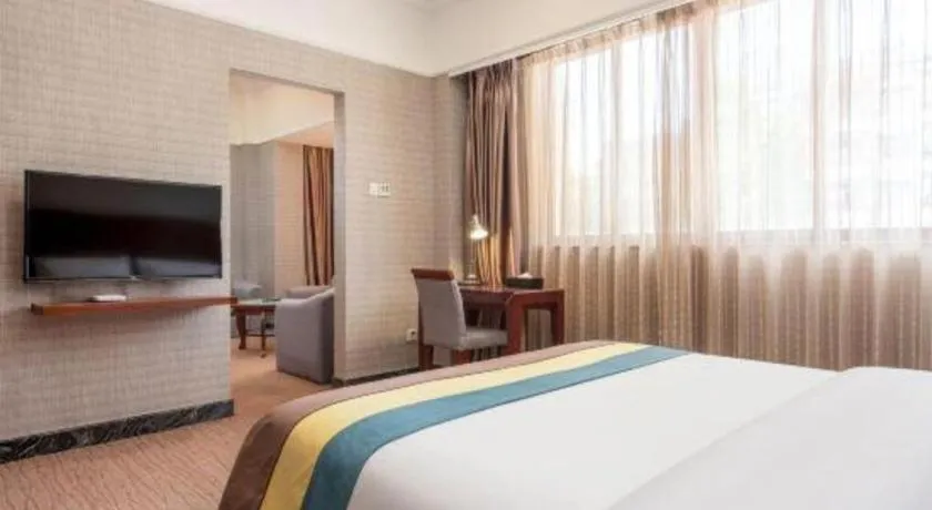 Bed in Carrianna Hotel