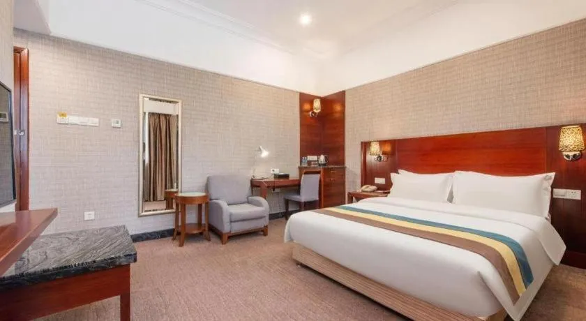 Bed in Carrianna Hotel