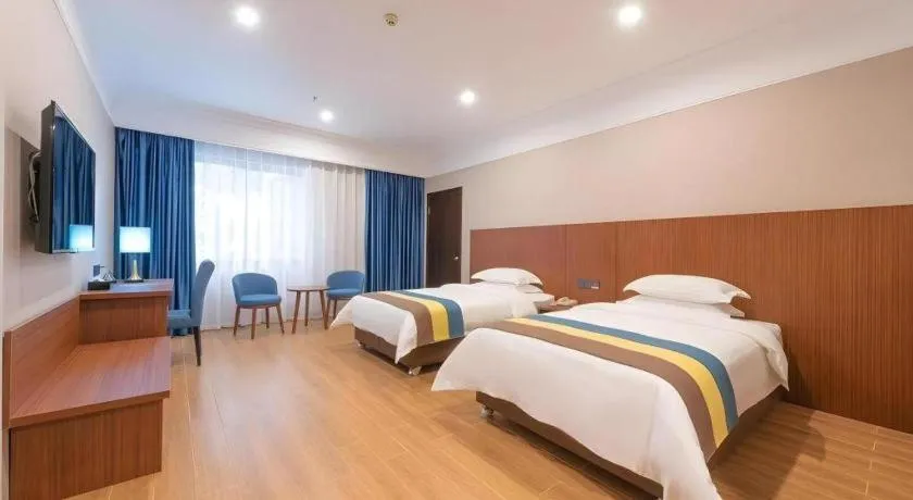 Bed in Carrianna Hotel