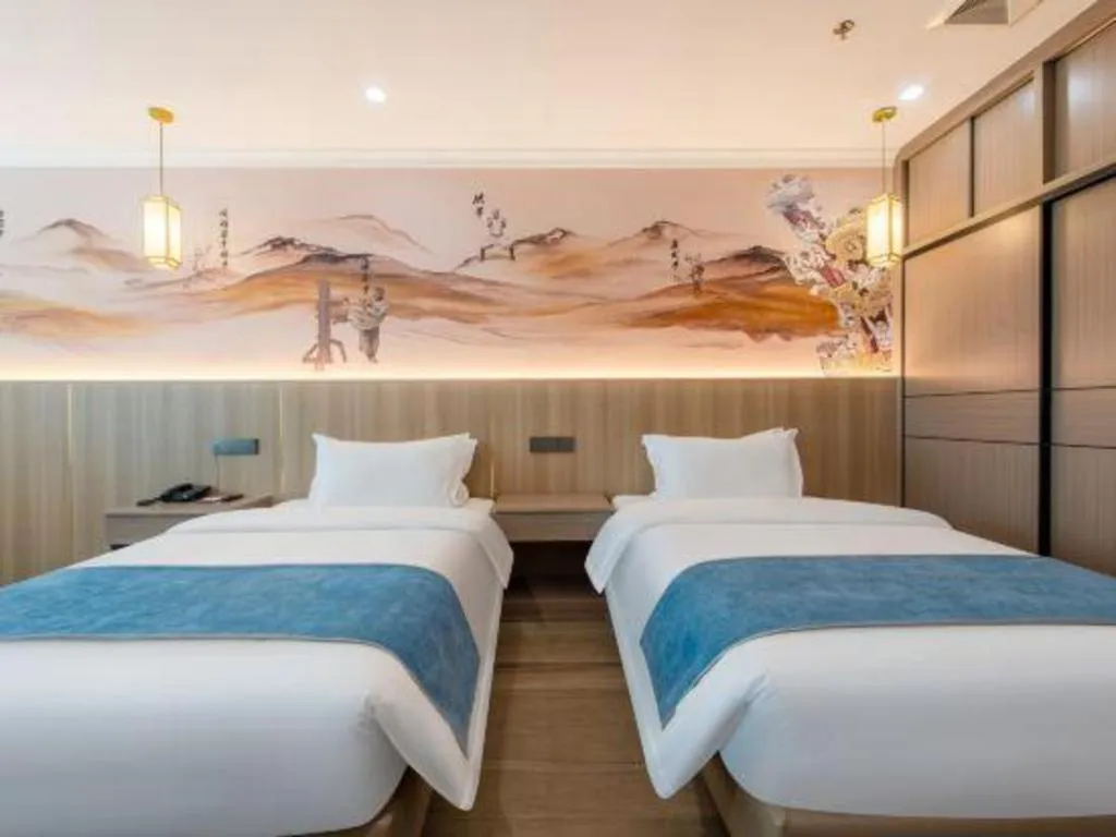 Bed in Carrianna Hotel