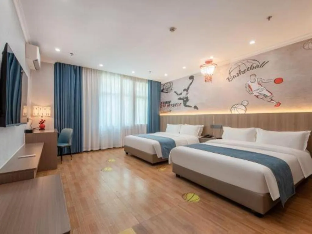 Bed in Carrianna Hotel