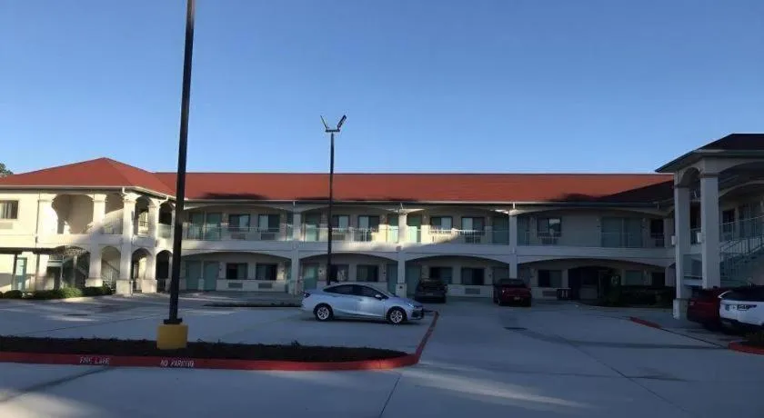 Americas Best Value Inn and Suites IAH Airport North