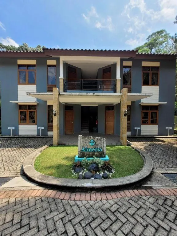 Ole Suite Hotel and Cottage