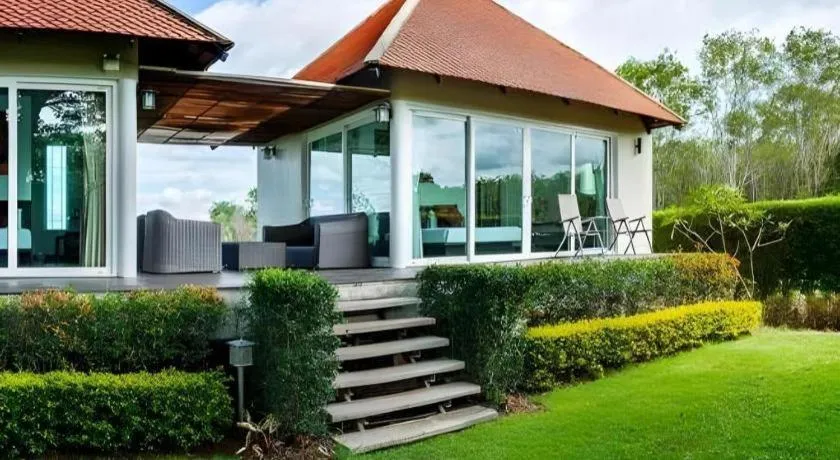 Lucerne Villa Resort