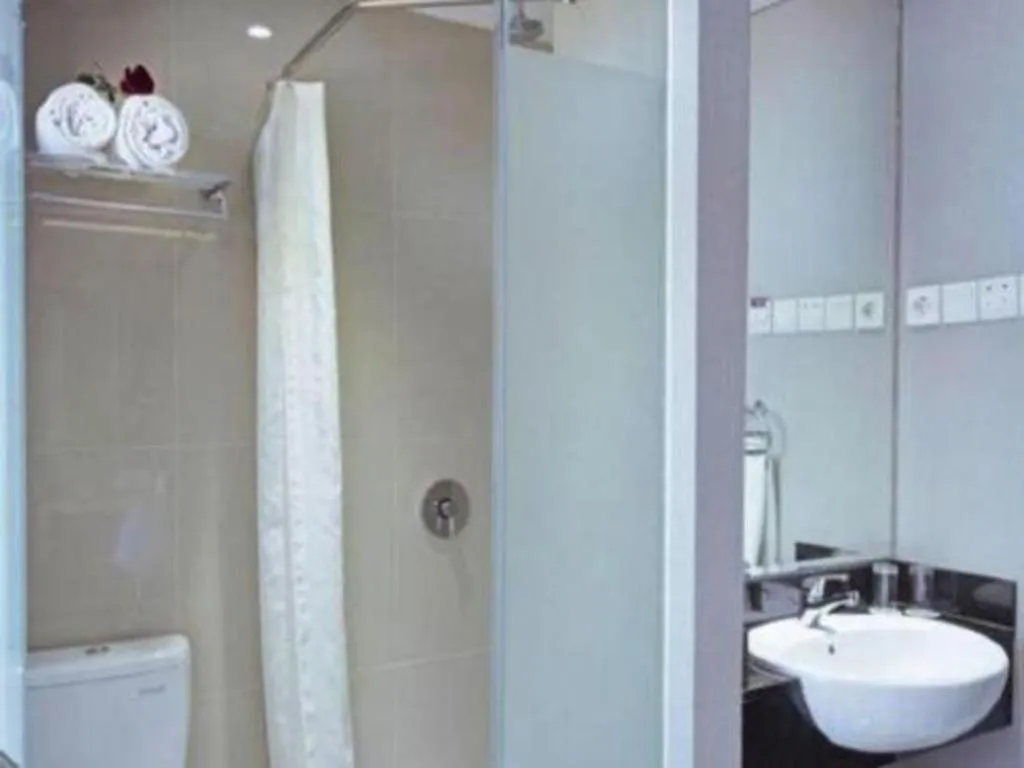 G Suites Hotel By AMITHYA