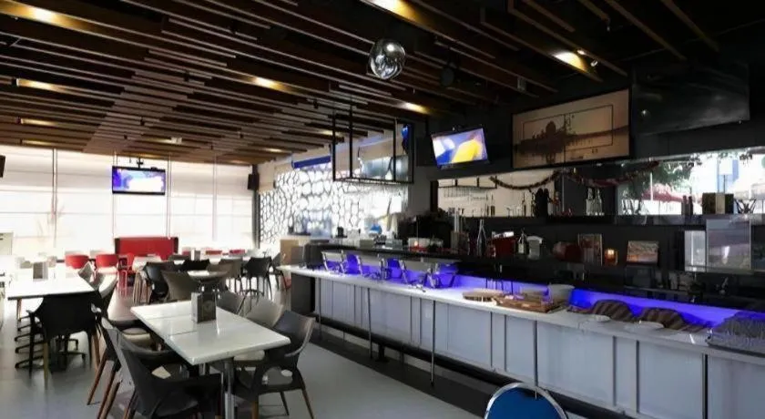 G Suites Hotel By AMITHYA