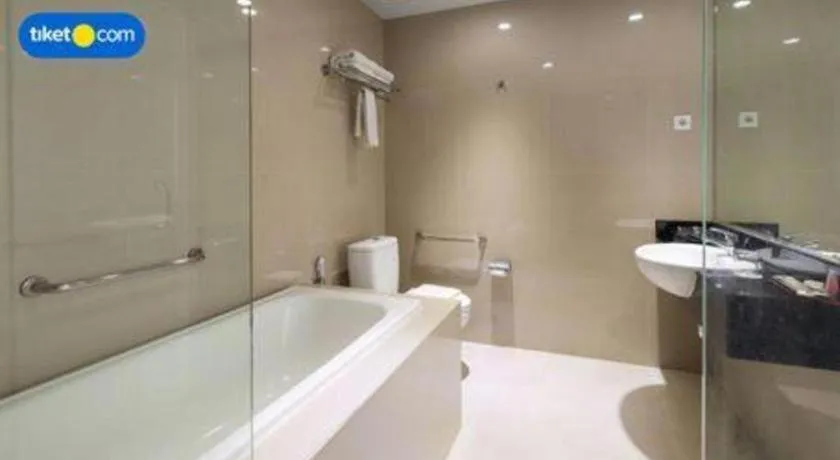 G Suites Hotel By AMITHYA