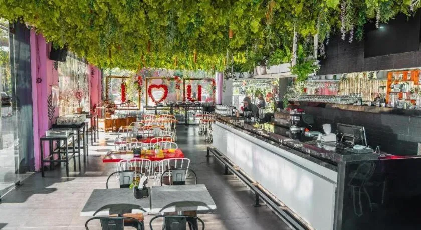 G Suites Hotel By AMITHYA