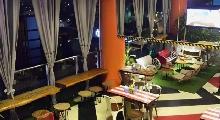 G Suites Hotel By AMITHYA