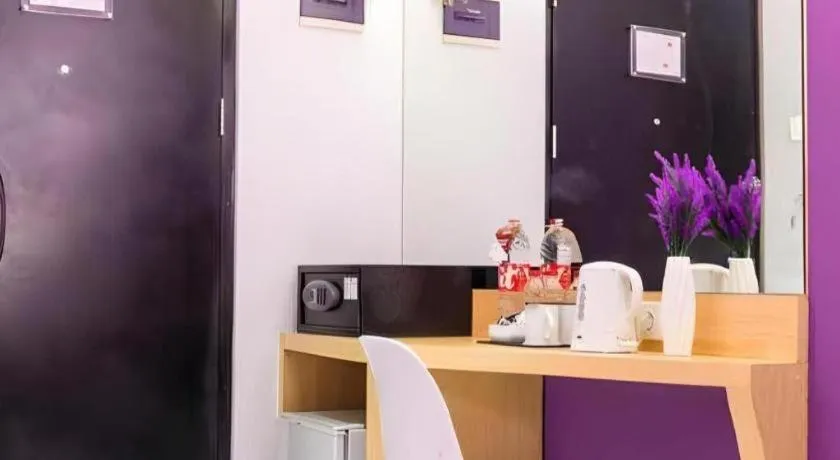 G Suites Hotel By AMITHYA