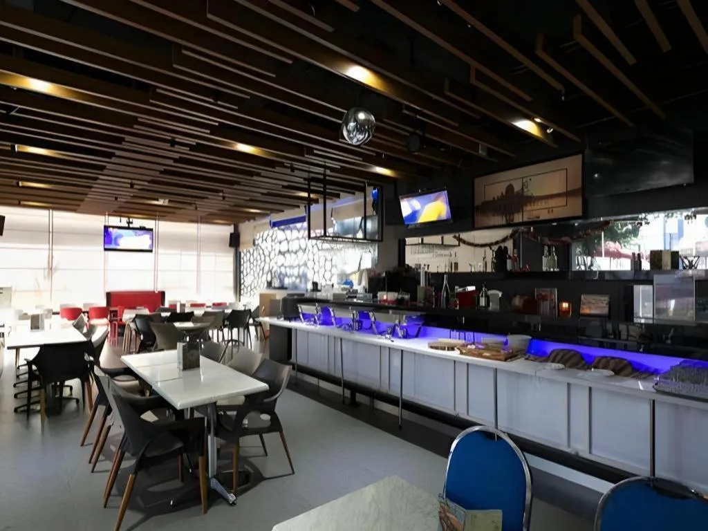 G Suites Hotel By AMITHYA