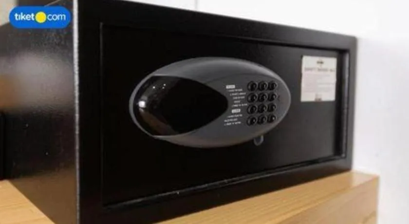 G Suites Hotel By AMITHYA