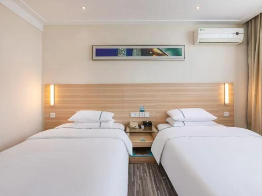 Bed in City Comfort Inn Xiangyang Railway Station