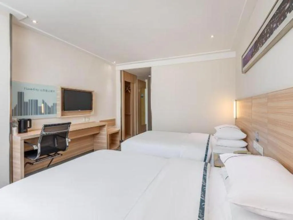 Bed in City Comfort Inn Xiangyang Railway Station