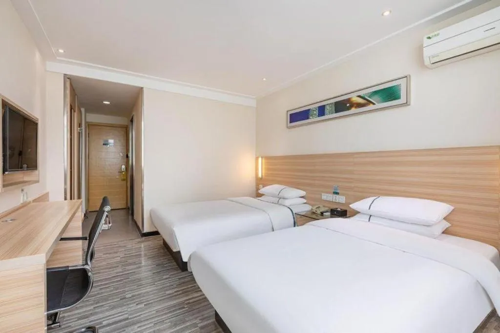 Bed in City Comfort Inn Xiangyang Railway Station